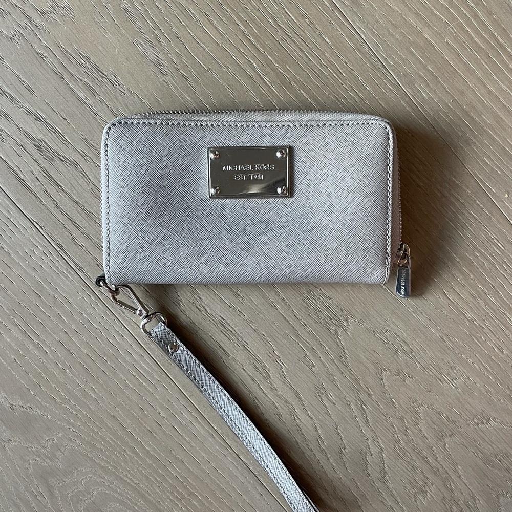 Michael Kors wristlet